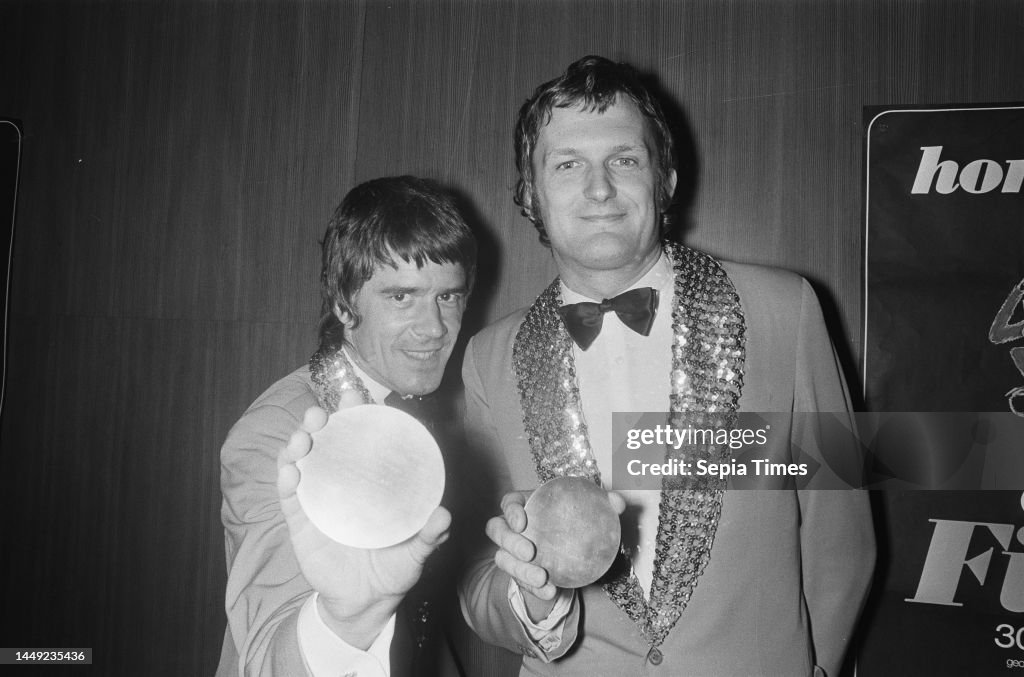 Nipkofschijven for Kees van Kooten and Wim de Bie at RAI convention... News Photo Getty Images Nipkofschijven for Kees van Kooten and Wim de Bie at RAI convention... News Photo Getty Images