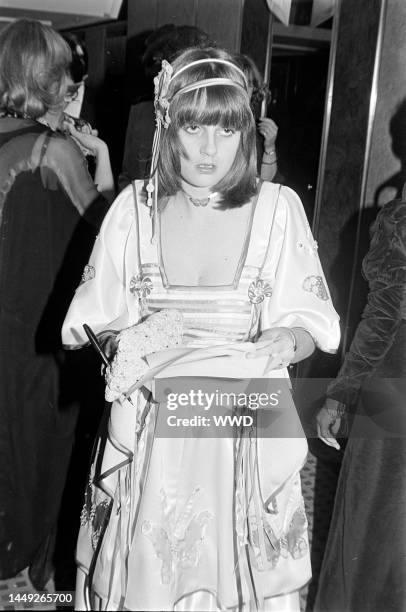 Lady Jane Wellesley attends a gala at the Intercontinental Hotel in London, England, on March 4, 1976.