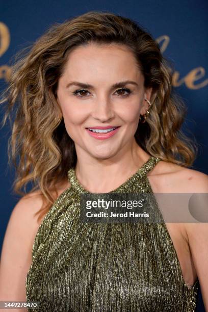 Rachael Leigh Cook arrives at "The Pale Blue Eye" Los Angeles Premiere at DGA Theater Complex on December 14, 2022 in Los Angeles, California.