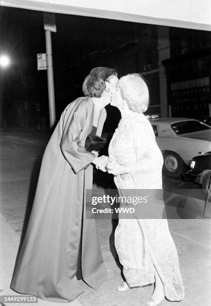 Patricia Buckley greets Estee Lauder during a party at Le Poulailler in New York City on May 24, 1976.