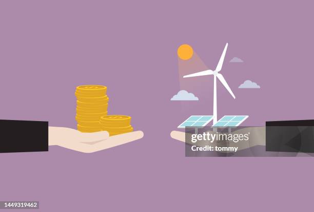 unternehmer investiert in erneuerbare energien - sonnenenergiegerät stock-grafiken, -clipart, -cartoons und -symbole