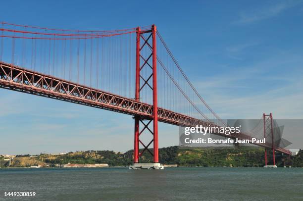 bridge of 25 april  ( lisbon ) - tagus river stock pictures, royalty-free photos & images