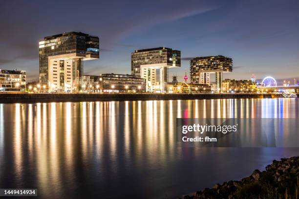 cologne skyline at blue hour (germany) - köln skyline stock pictures, royalty-free photos & images