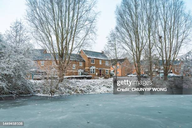 canal captured during snowfall in winter - basingstoke stock pictures, royalty-free photos & images