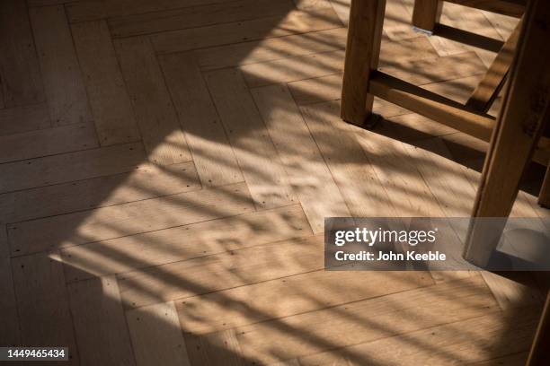 property interiors - fischgrat stock-fotos und bilder