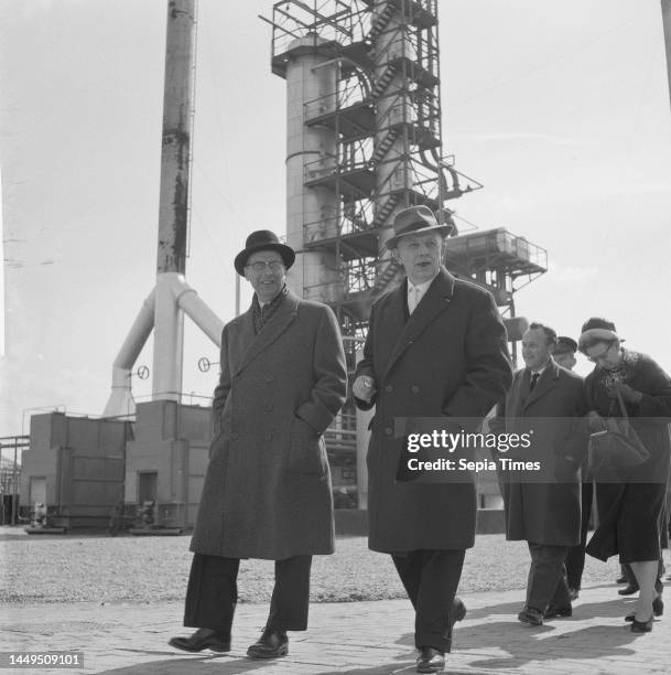 Order Smid en Hollander N.V. Asphalt and chemical factories, April 12 1962, ASFALT, FABRICS, The Netherlands, 20th century press agency photo, news...