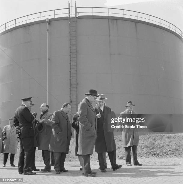 Order Smid en Hollander N.V. Asphalt and chemical factories, April 12 ASFALT, FABRICS, The Netherlands, 20th century press agency photo, news to...