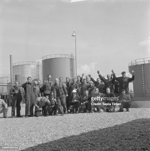 Assignment Smid and Hollander N.V. Asphalt and chemical plants, April 12 ASFALT, FABRICKS, The Netherlands, 20th century press agency photo, news to...