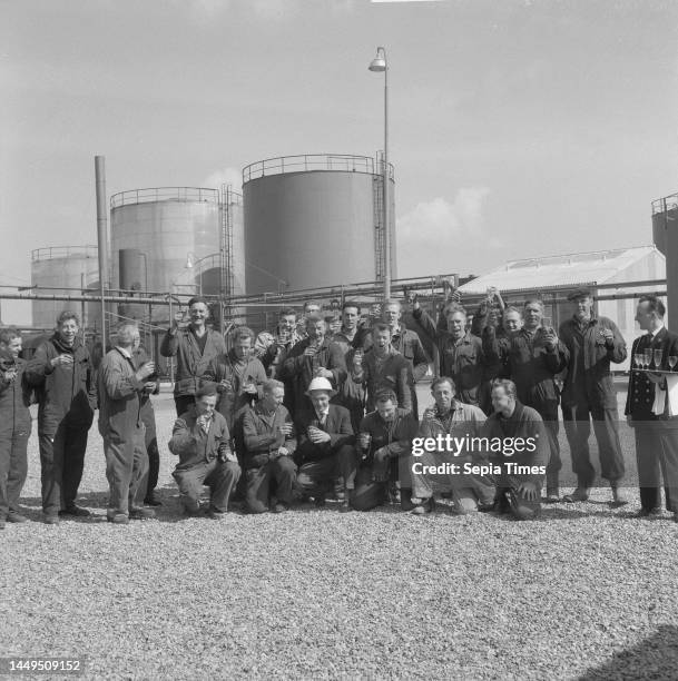 Order Smid en Hollander N.V. Asphalt and chemical factories, April 12 ASFALT, FABRICS, The Netherlands, 20th century press agency photo, news to...