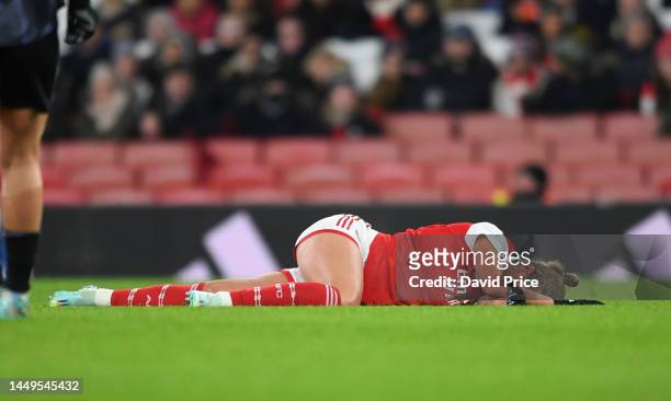 Vivianne Miedema of Arsenal injured on the pitch during the UEFA Women's Champions League group C match between Arsenal and Olympique Lyon at...