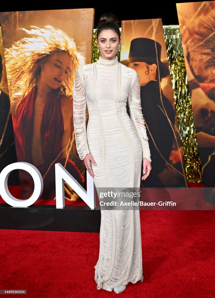 https://media.gettyimages.com/id/1449550354/photo/babylon-global-premiere-screening-arrivals.jpg?s=1024x1024&w=gi&k=20&c=z_0JU-TuzWKvFscYqo6jBll3uW_pJGjBaylvvQy0aaI=
