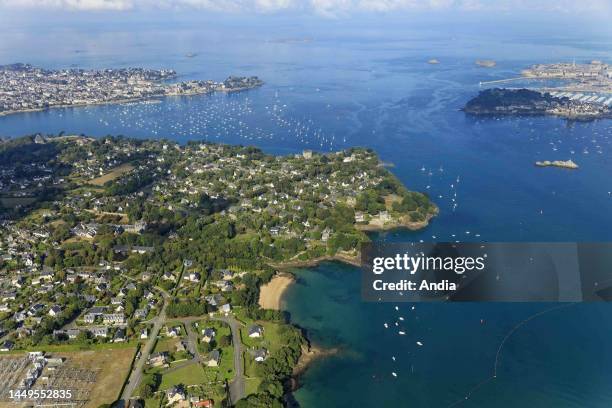 Dinard : aerial view of the 'pointe de la Jument' headland at the Rance mouth, near the dam and the tidal power plant, facing Saint-Malo.