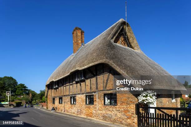 England, Hampshire, Basingstoke, Old Basing Village, Traditional Thatched House.