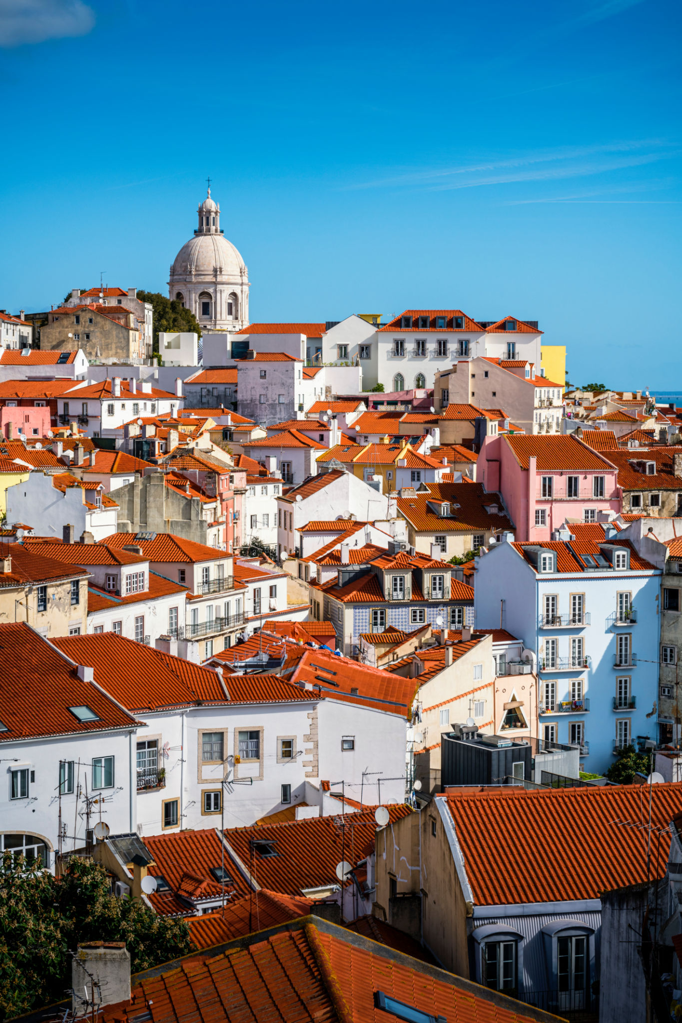 lisbon skyline finance