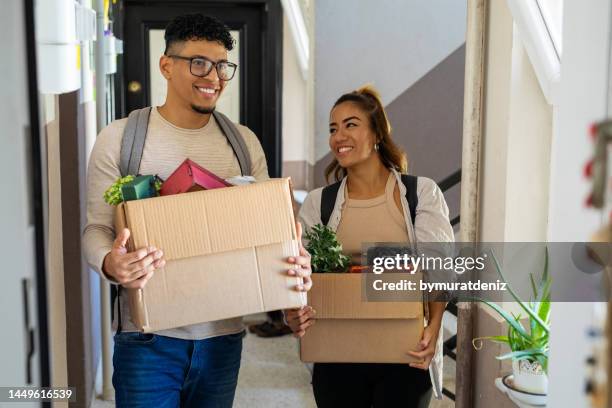 Student Move In Photos and Premium High Res Pictures - Getty Images