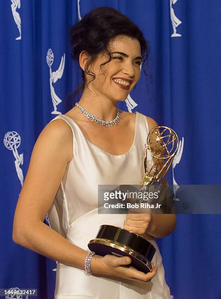 Emmy Winner Julianna Margulies backstage at the Emmy Awards Show, September 10,1995 in Pasadena, California.
