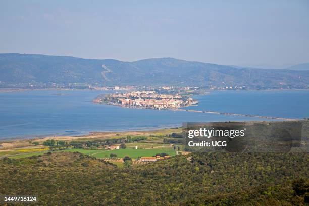 Orbetello and The Lagoon. View From The Argentario Peninsula. Tuscany. Italy. Europe Orbetello E La Laguna. Vista Dalla Penisola Dell Argentario....