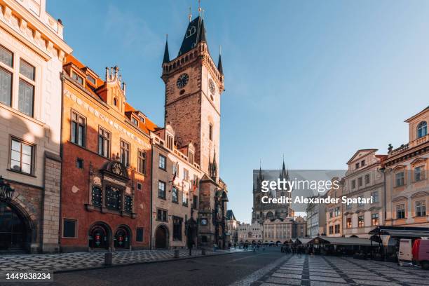 old town square and old town hall tower with astronomical clock, prague, czech republic - stare mesto stock pictures, royalty-free photos & images