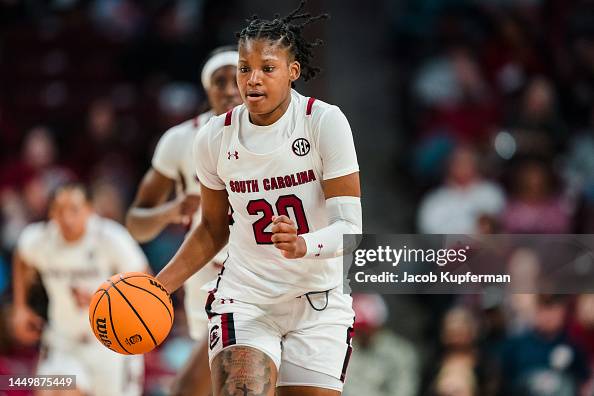Sania Feagin of the South Carolina Gamecocks brings the ball up court ...