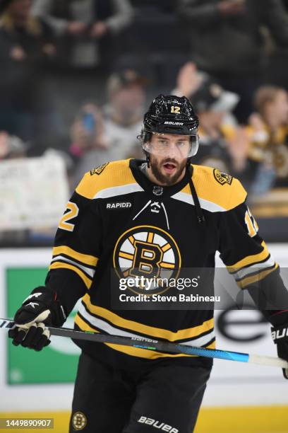 Craig Smith of the Boston Bruins warms up before the game against the Columbus Blue Jackets at the TD Garden on December 17, 2022 in Boston,...