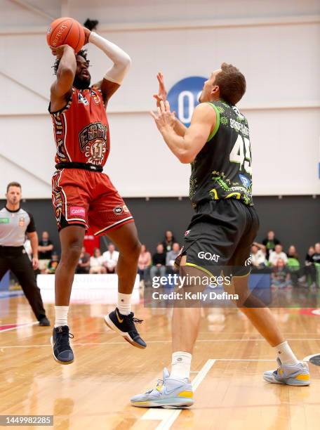 Derrick Walton Jr of the Kings shoots during the round 11 NBL match between South East Melbourne Phoenix and Sydney Kings at Gippsland Regional...
