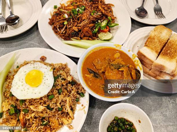 malaysian food laksa - traditional malay food stock pictures, royalty-free photos & images
