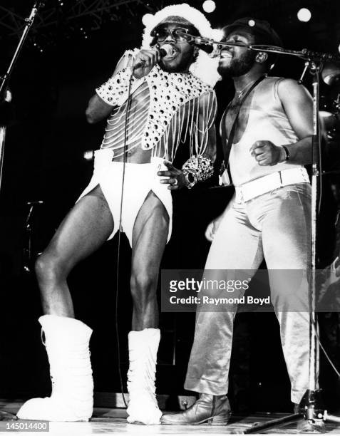 Singer and musician Garry Shider of Parliament-Funkadelic performs at the U.I.C. Pavilion in Chicago, Illinois in 1984.