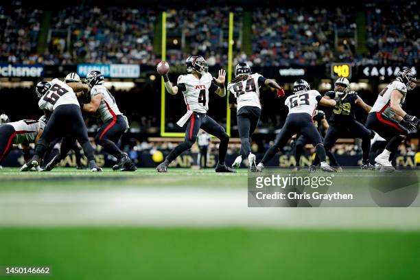 Desmond Ridder of the Atlanta Falcons throws a pass during the second half in the game against the New Orleans Saints at Caesars Superdome on...