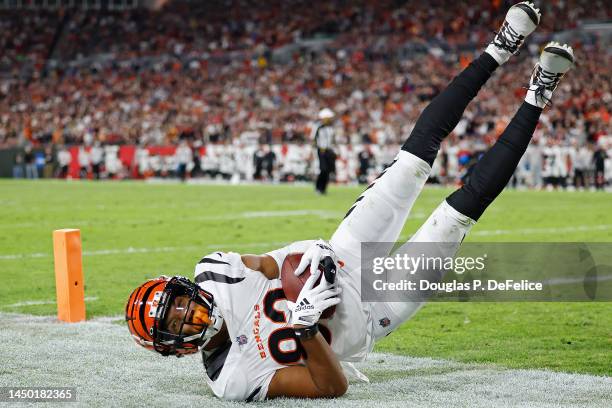 Tyler Boyd of the Cincinnati Bengals catches a touchdown pass during the third quarter in the game against the Tampa Bay Buccaneers at Raymond James...