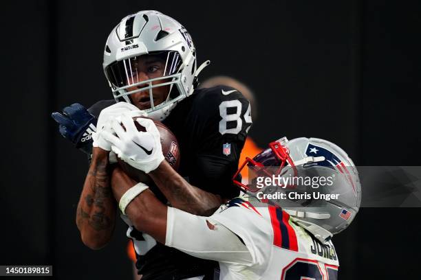 Keelan Cole of the Las Vegas Raiders catches a touchdown pass against the New England Patriots during the fourth quarter of the game at Allegiant...