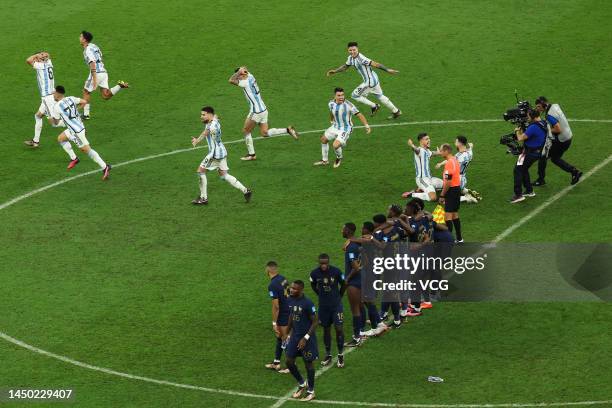 Players of Argentinia celebrate winning the penalty shootout during the FIFA World Cup Qatar 2022 Final match between Argentina and France at Lusail...