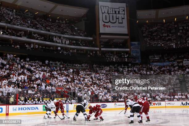 General view during a second period face off between the Los Angeles Kings and the Phoenix Coyotes in Game Five of the Western Conference Final...