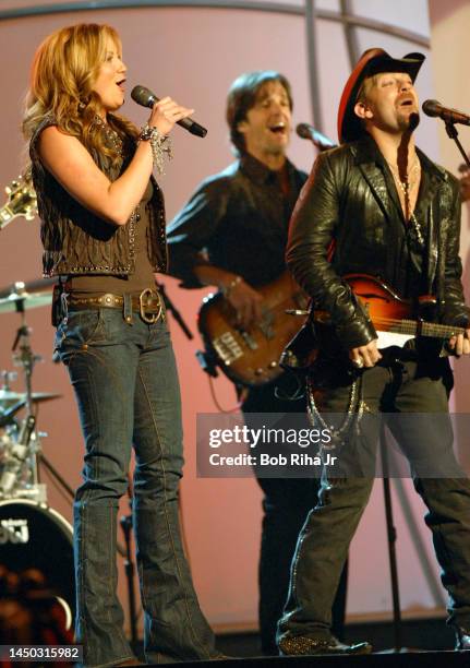 Sugarland with Jennifer Nettles and Kristian Bush perform at the 48th Grammy Awards show, February 8, 2006 in Los Angeles, California.