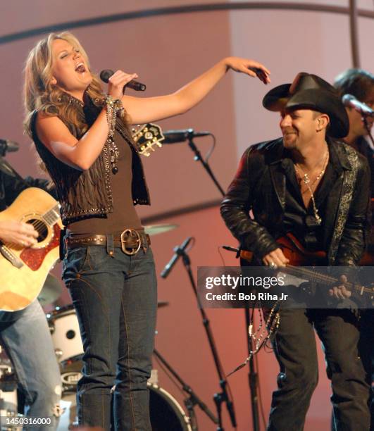 Sugarland with Jennifer Nettles and Kristian Bush perform at the 48th Grammy Awards show, February 8, 2006 in Los Angeles, California.