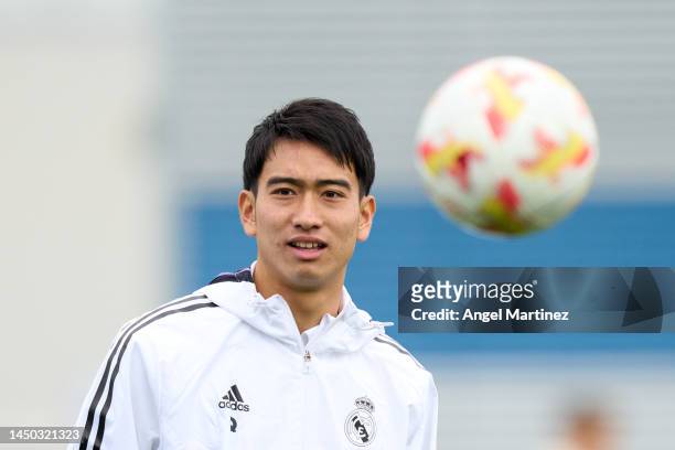 Takuhiro Nakai of Real Madrid Castilla warms up prior to the Primera RFEF Group 1 match between CF Fuenlabrada and Real Madrid Castilla at Estadio...
