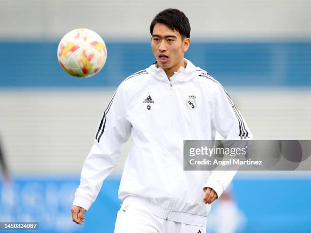Takuhiro Nakai of Real Madrid Castilla warms up prior to the Primera RFEF Group 1 match between CF Fuenlabrada and Real Madrid Castilla at Estadio...