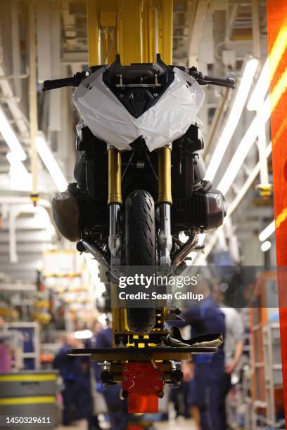 Motorcycle Manufacturing Photos and Premium High Res Pictures - Getty