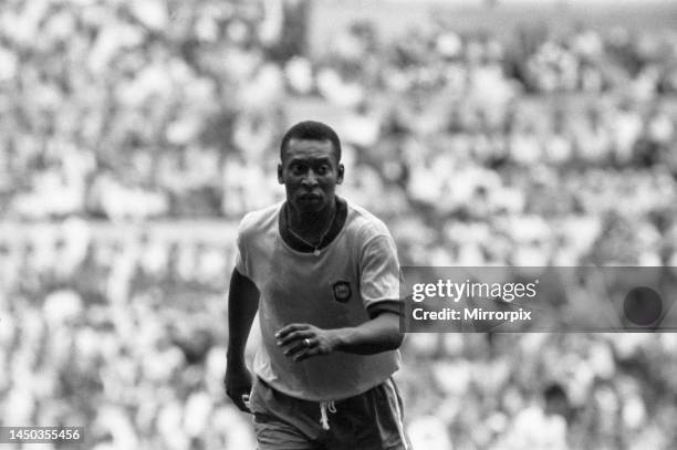 Brazil versus Czechoslovakia. Brazil won 4-1. Pele in action. 3rd June 1970.