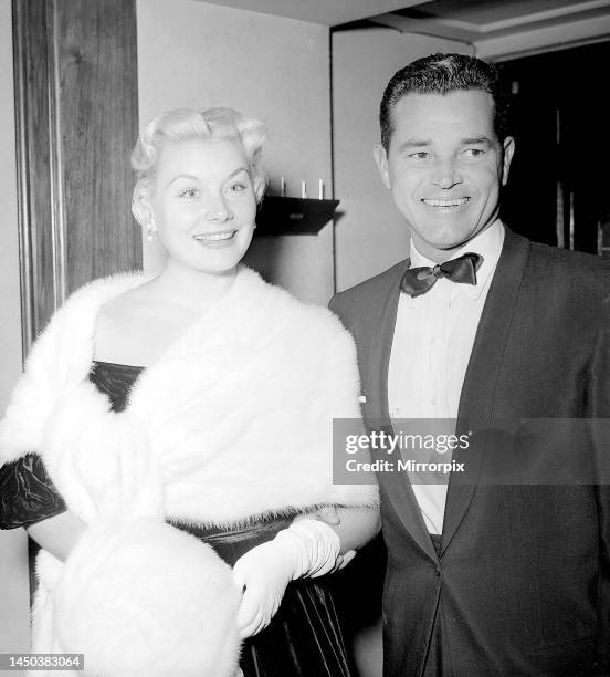 American film actress Barbara Payton at the premiere of the film A Happy Time with Tom Neal. October 1952.