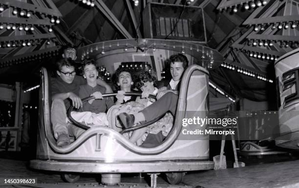 Watlzers First Ride 19 Waltzer Fairground Stock Photos, High-Res Pictures, and Images ...