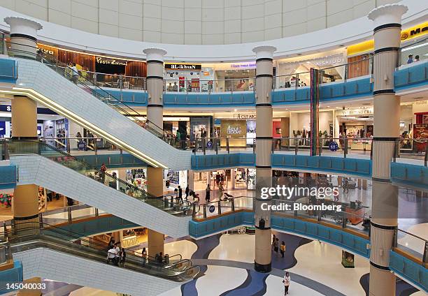 Sunway Pyramid Shopping Mall Photos and Premium High Res Pictures ...