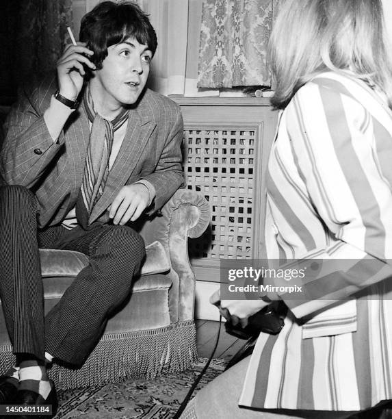 Paul McCartney chats to American photographer Linda Eastman at the Sgt. Pepper press party. Linda, who was in London on an assignment, first met Paul...