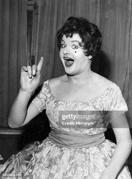 Alan Cogan 136 Alma Cogan Photos & High Res Pictures - Getty Images