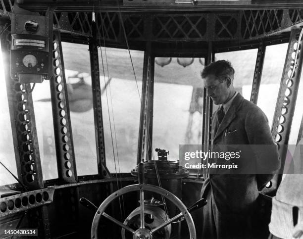 Britich R101 Rigid Airship Photos and Premium High Res Pictures - Getty Images