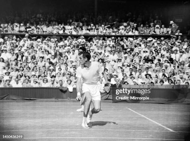 Tennis Wimbledon Men's Doubles Final Mrs Todd and Gertrude Moran. July 1949.