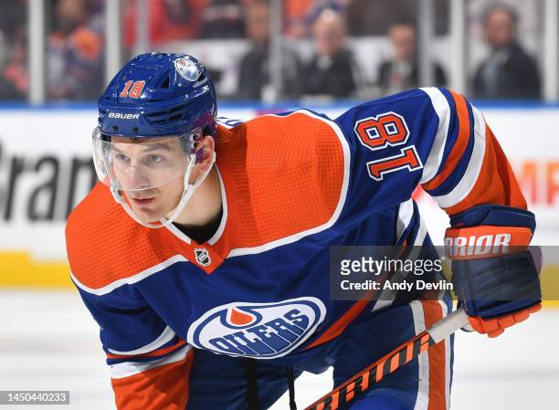 Zach Hyman of the Edmonton Oilers awaits a face-off during the game against the Anaheim Ducks on December 17, 2022 at Rogers Place in Edmonton,...