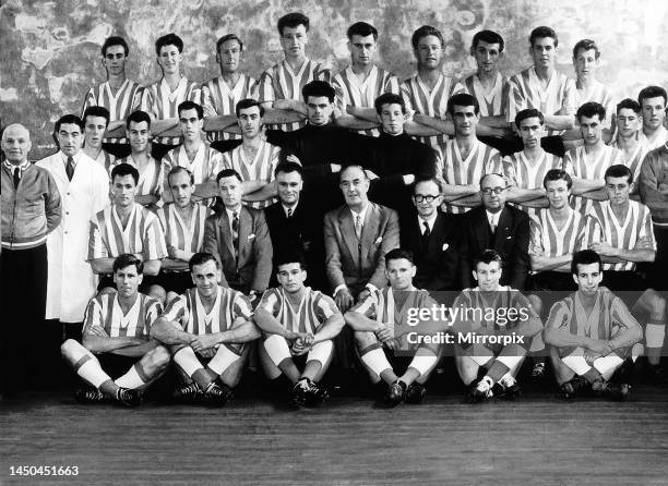 Sunderland Football Club Team Picture 1957-58Front Row L-R Len Shackleton Don Revie Stan Anderson Jack Hedley Colin Grainger and Alan ONeilSecond Row...