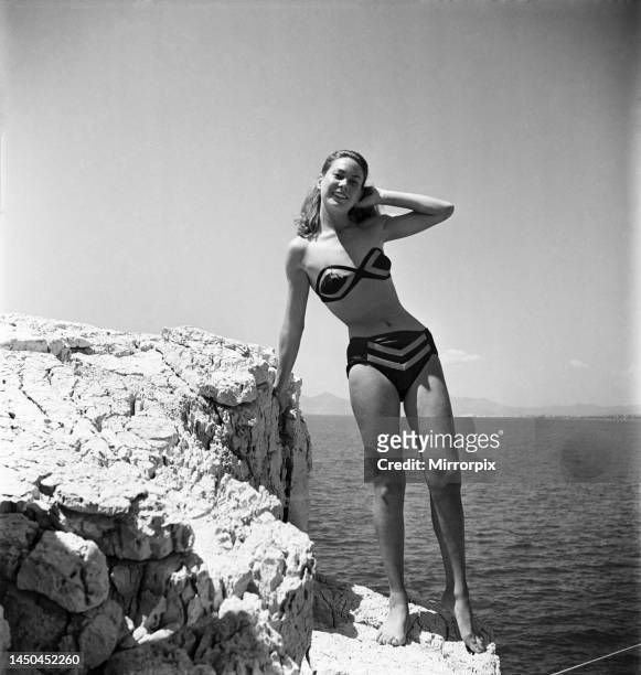 South of France. Yvonne Viseux at Eden Rock. . August 1950.