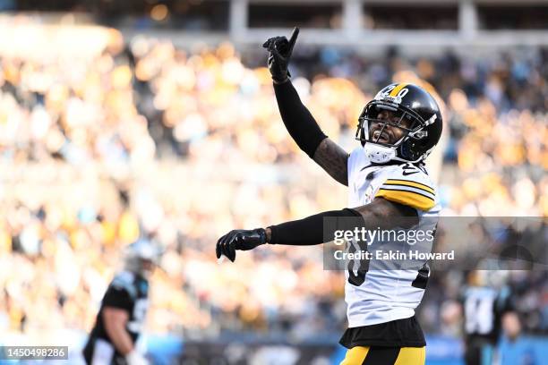Cameron Sutton of the Pittsburgh Steelers celebrates a sack against the Carolina Panthers in the fourth quarter at Bank of America Stadium on...