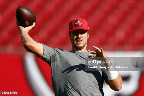 Blaine Gabbert of the Tampa Bay Buccaneers warms up prior to the game against the Cincinnati Bengals at Raymond James Stadium on December 18, 2022 in...